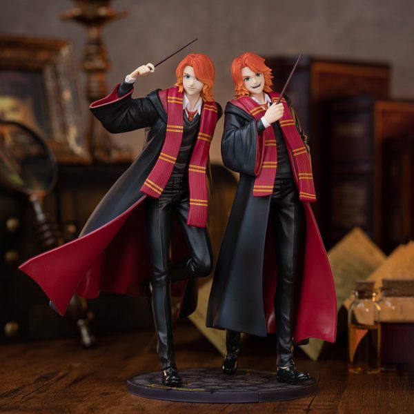 POP MART Harry Potter Wizard Dynasty Figurine – Fred and George Weasley - Image 2