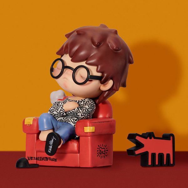 POP MART Hirono x Keith Haring 200% Figurine - Image 3