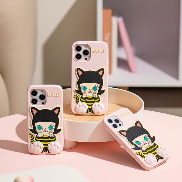 POP MART A Boring Day With Molly Phone Case for iPhone 14/13 Series - Image 4