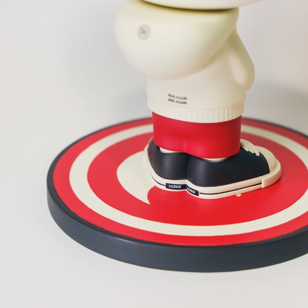 POP MART HANDS IN FACTORY LIL TIE Limited-edition Figurine - Image 4