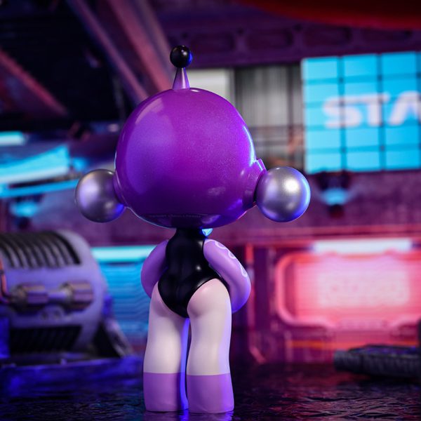 POP MART SKULLPANDA OOTD Glaring 200% Figurine - Image 6