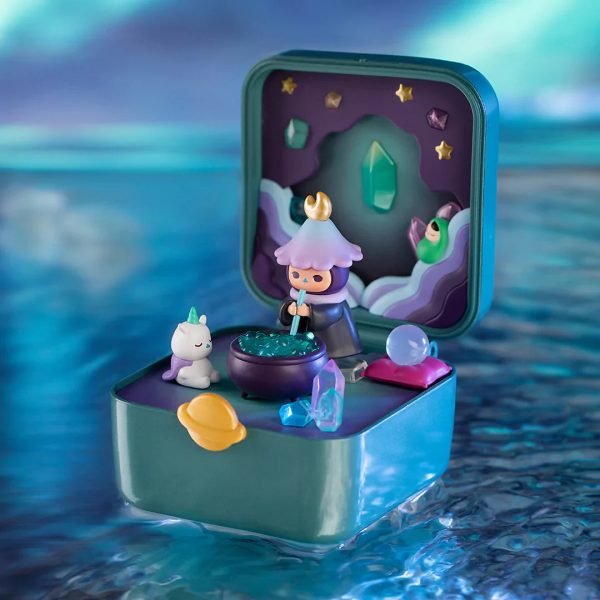 POP MART PUCKY Strange Planets Series Blind Box Scene Set - Image 8