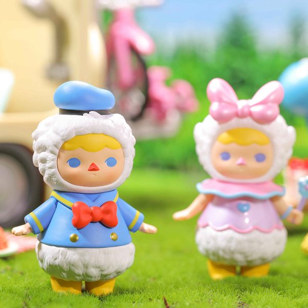 POP MART Pucky Mickey Family Series Blind Box - Image 11